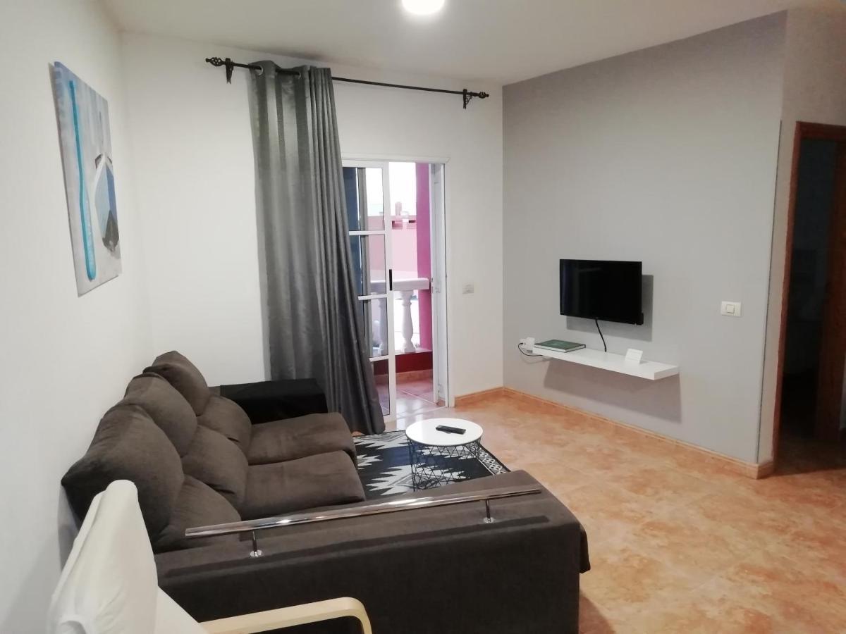 Three Bedroom Near Cruz 1a Apartment