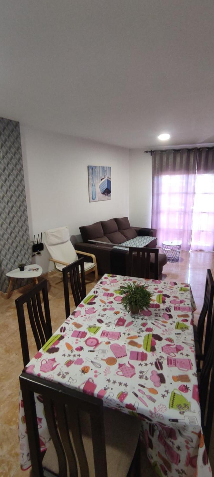 Three Bedroom Near Cruz 1a *