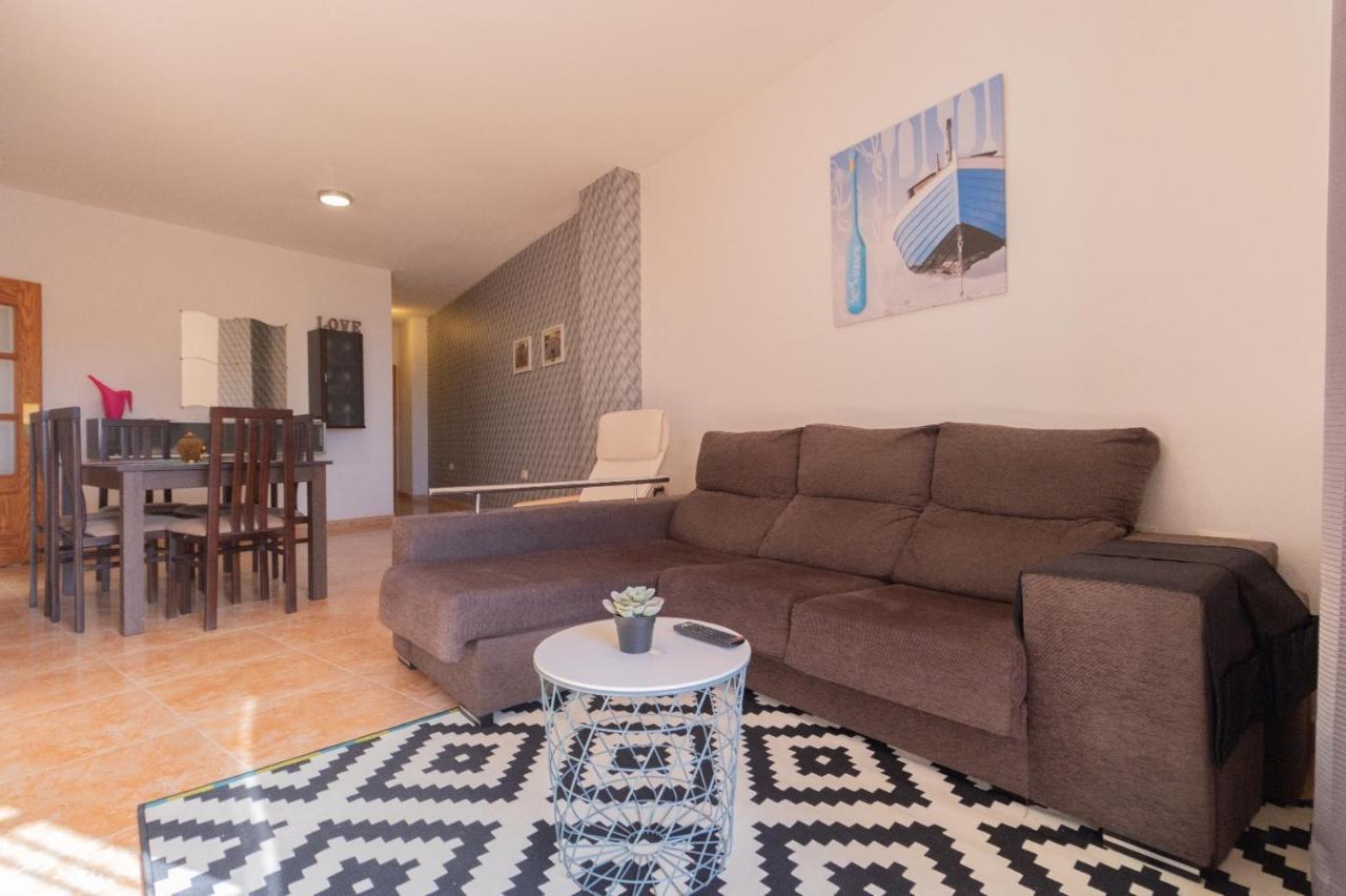 Three Bedroom Near Cruz 1a